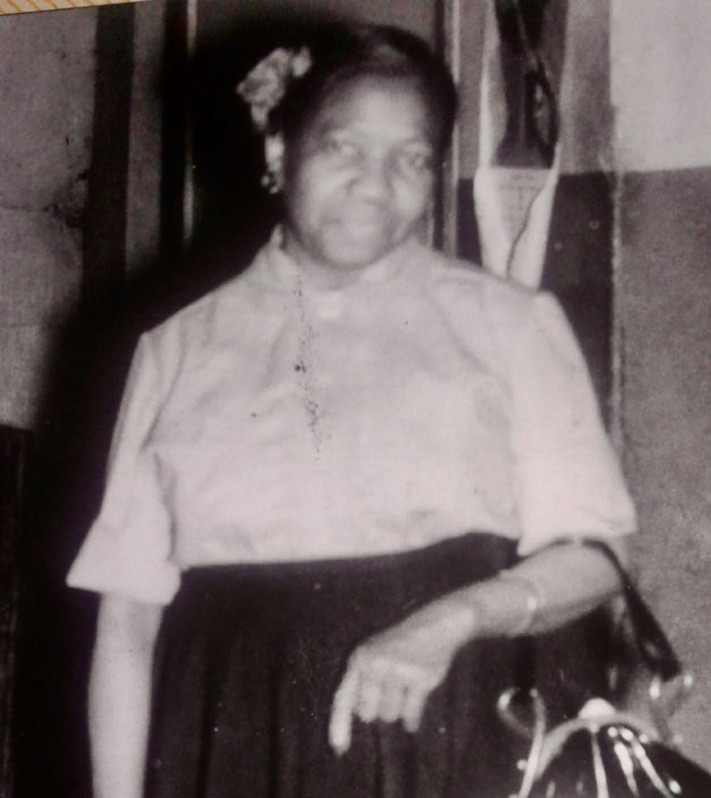 Crawford-Murphy family matriarch holding her purse